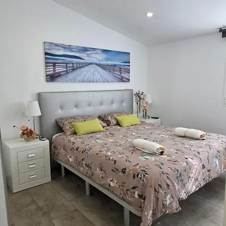 Faro Quilla 8 Deluxe Ferienhaus *