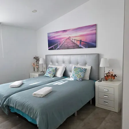 Faro Quilla 8 Deluxe * パシート・ブランコ