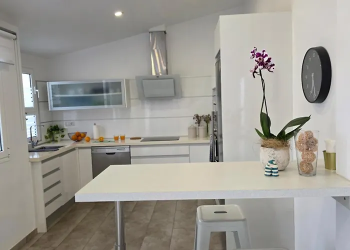 Faro Quilla 8 Deluxe パシート・ブランコ