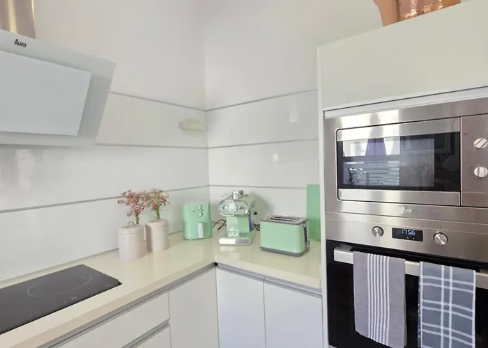 Faro Quilla 8 Deluxe