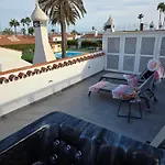 Faro Quilla 8 Deluxe * פסיטו בלנקו