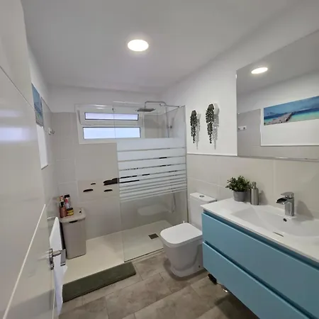 Faro Quilla 8 Deluxe * פסיטו בלנקו